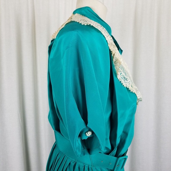 Vintage Carole M Studio Wrap Blouson Lace Collar Pleated Skirt Dress Womens 12 - Picture 4 of 8